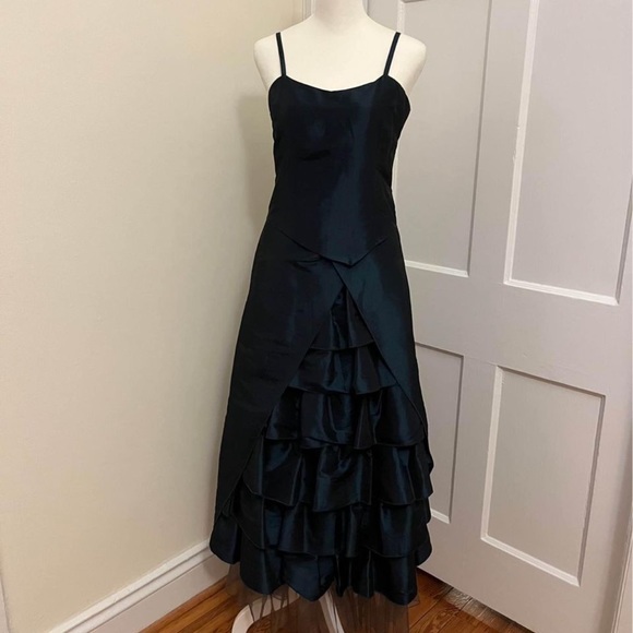 Mark Sales Gown - Picture 1 of 5